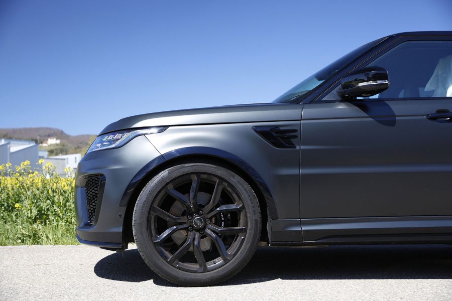 Ranger Rover Vollfolierung in Satin Schwarz matt